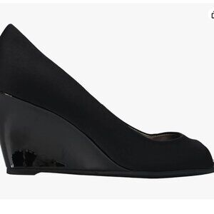 Bandolino Women's Tufflove Pump (8.5)